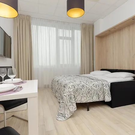 Jerozolimskie 216 With Parking By Renters Apartment